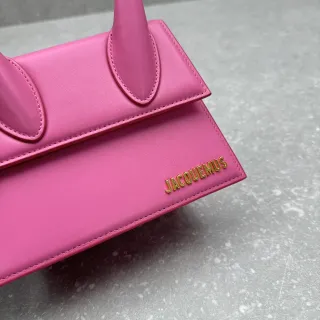 g-570844