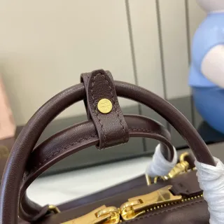 g-648827
