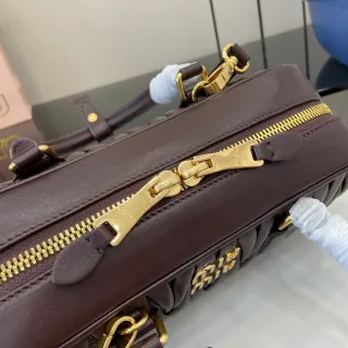 g-648827