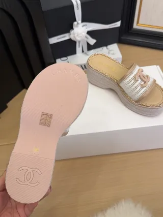 g-676097