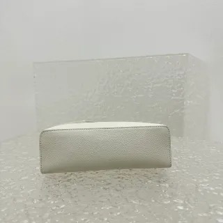 g-686389